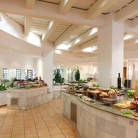 Iberostar Selection Andalucia Playa Hotel Chiclana de la Frontera Luaran gambar The buffet at the hotel