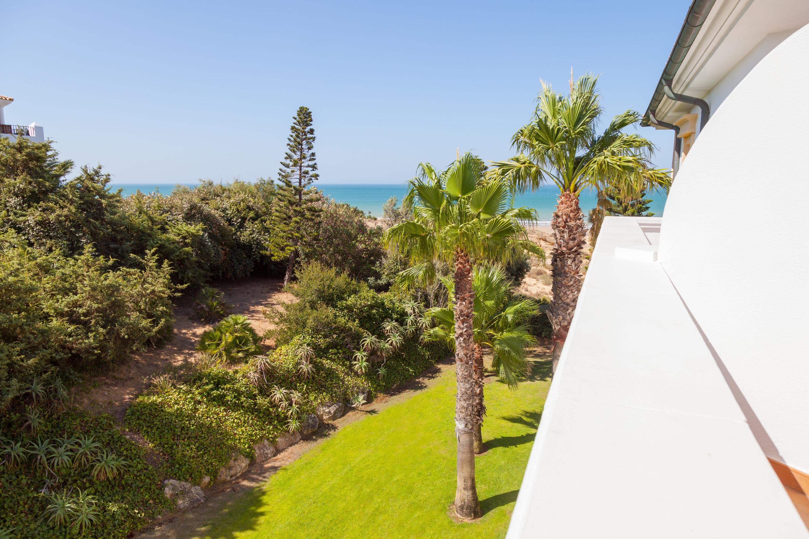 Iberostar Selection Andalucia Playa Hotel Chiclana de la Frontera Luaran gambar View from the balcony of a room at the hotel