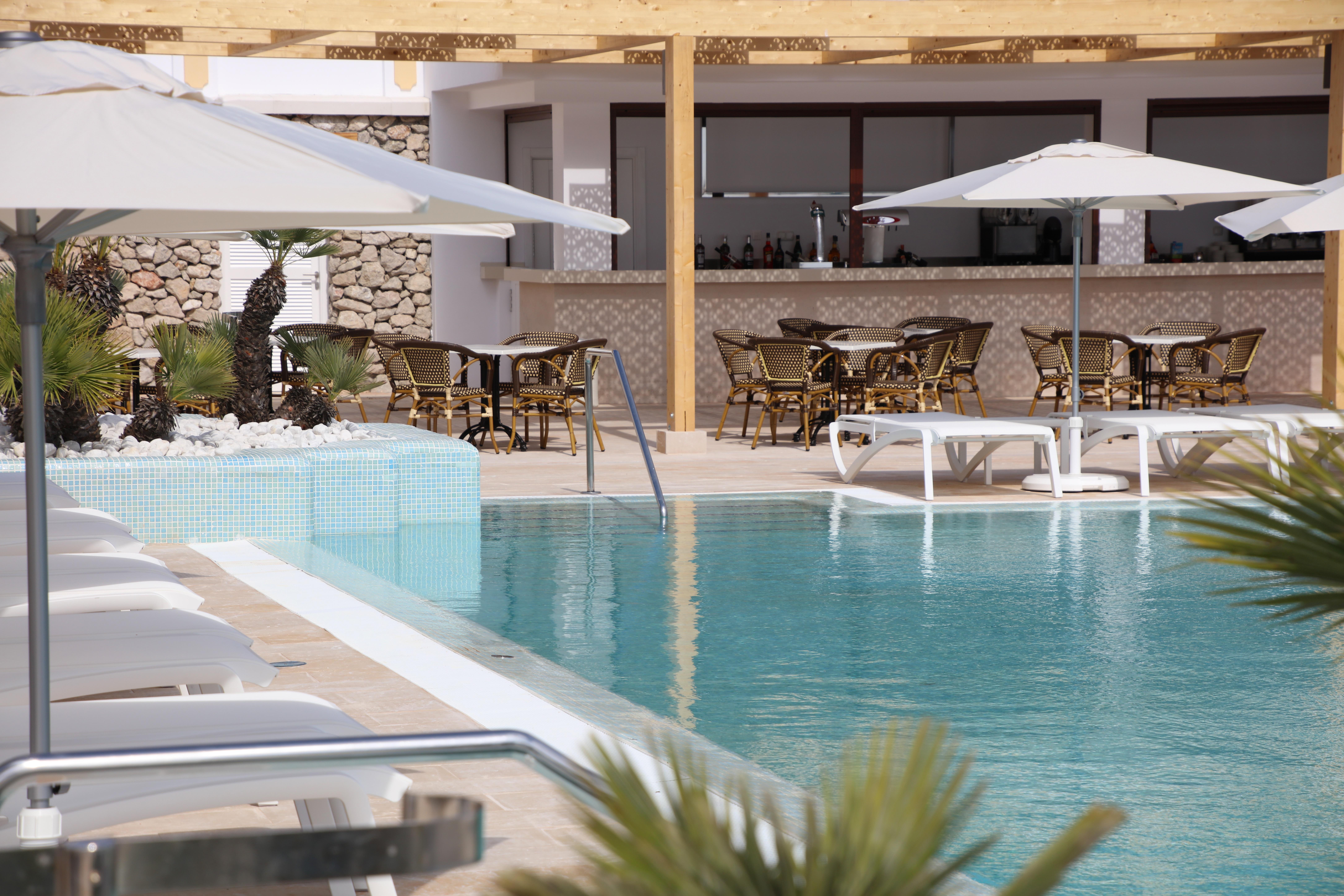 Iberostar Selection Andalucia Playa Hotel Chiclana de la Frontera Luaran gambar The pool at the hotel
