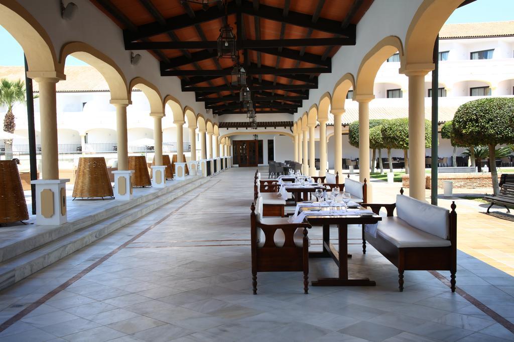 Iberostar Selection Andalucia Playa Hotel Chiclana de la Frontera Luaran gambar The restaurant at the hotel